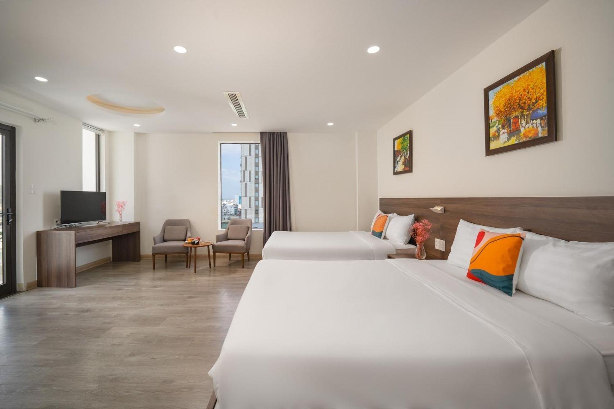 Mira Grand Hotel Куи Нхон Екстериор снимка